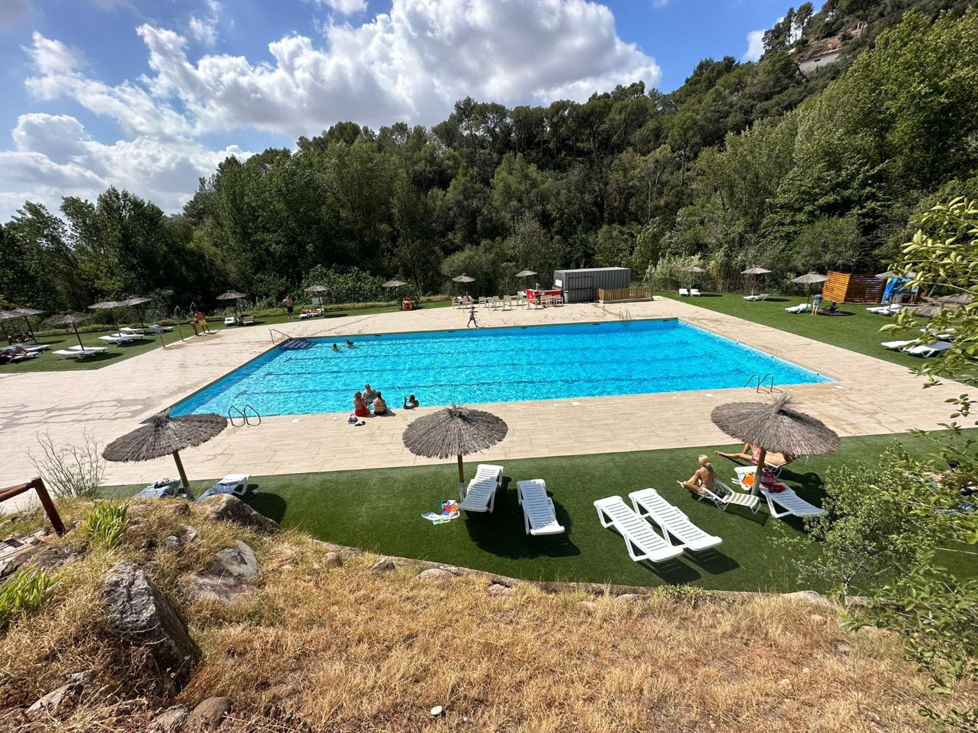 Camping El Pasqualet Hotel Caldes De Montbui Exterior photo