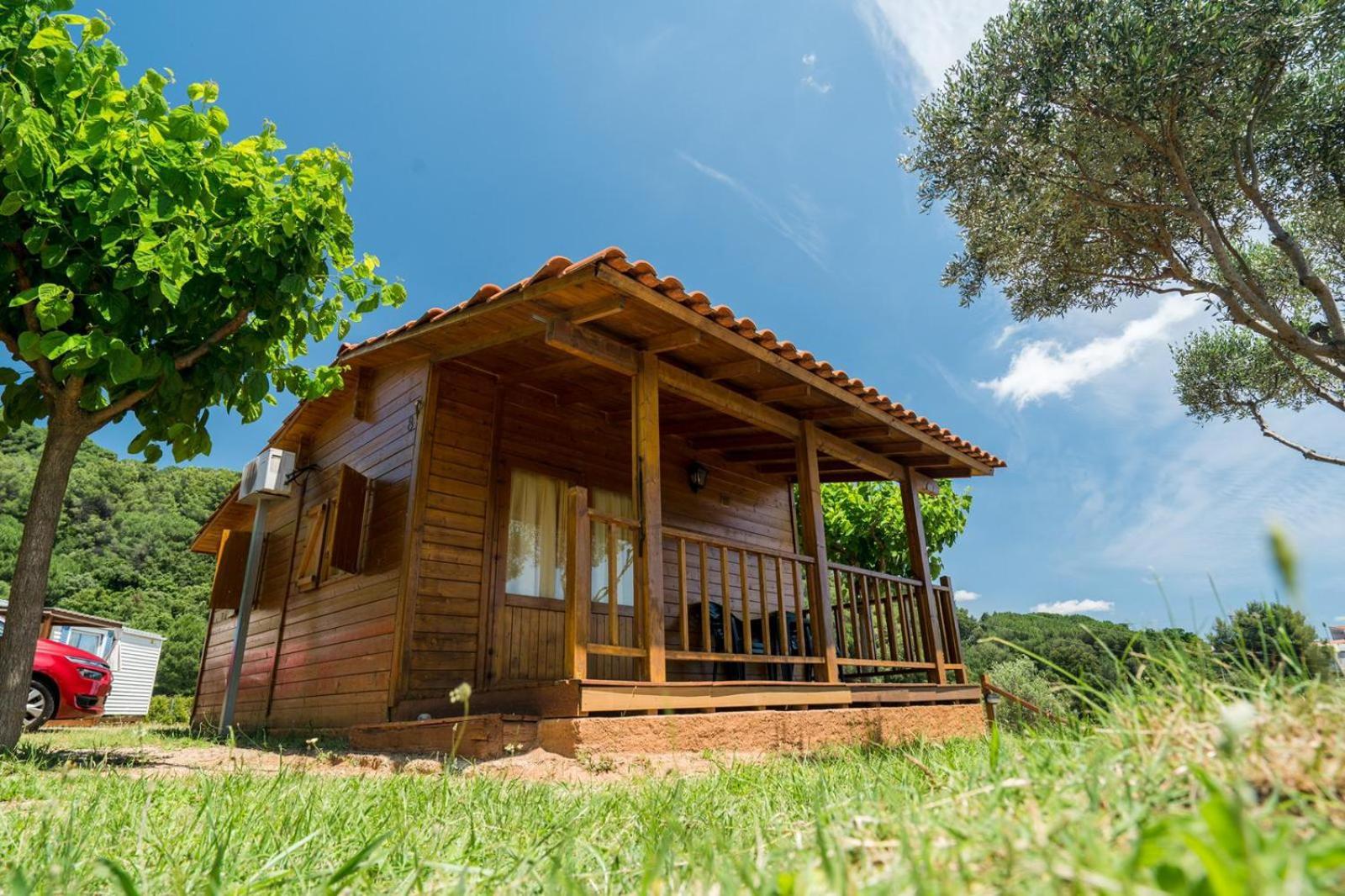 Camping El Pasqualet Hotel Caldes De Montbui Exterior photo