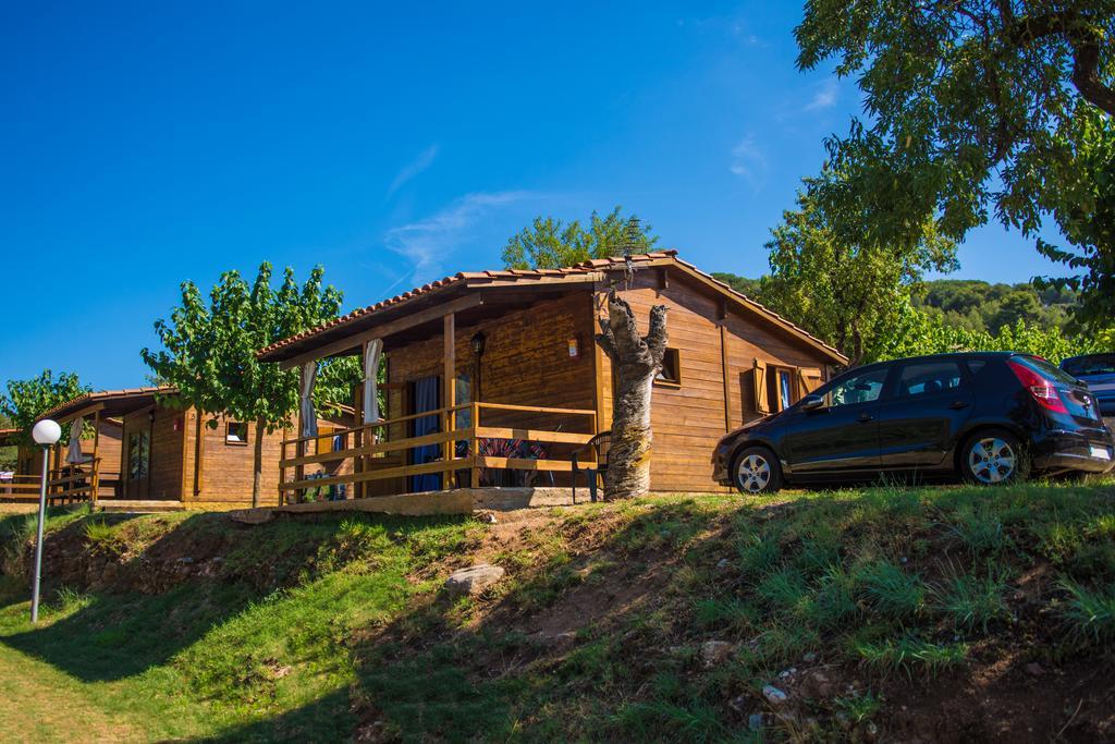 Camping El Pasqualet Hotel Caldes De Montbui Exterior photo